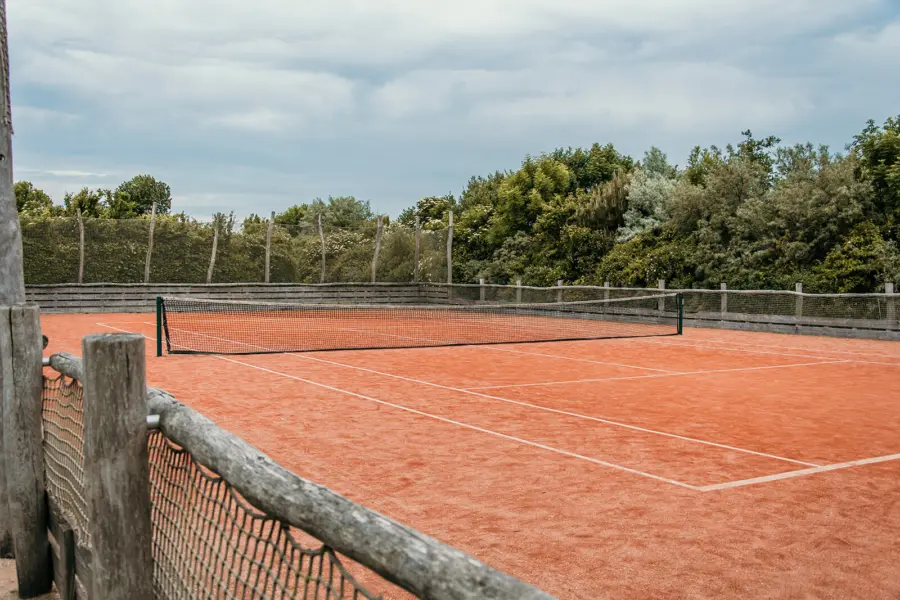 Tennisveld in Renesse