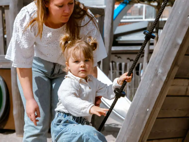 Speeltuin ook voor de kleine kinderen