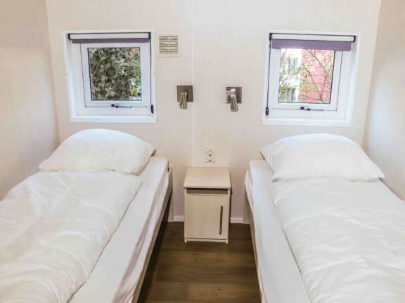 Slaapkamer 2 Chalet 49 5