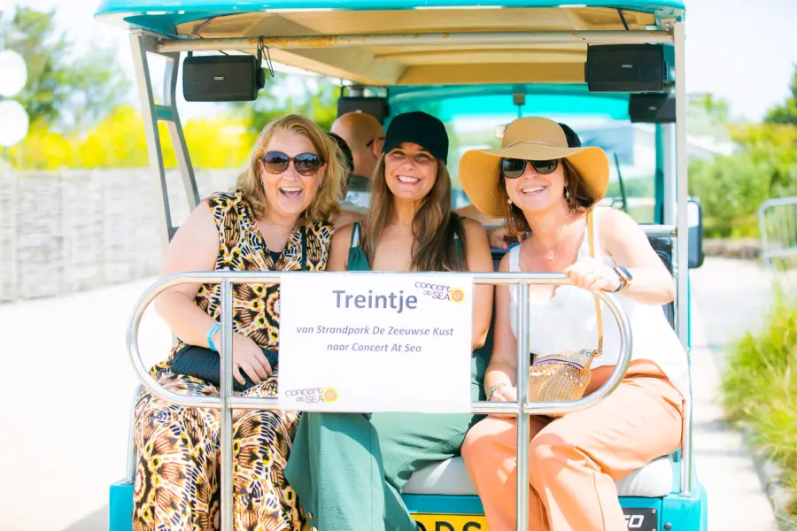 CAS23 2306 camping Tom Doms 8321